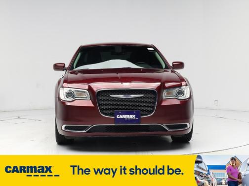 2019 Chrysler 300 Touring L