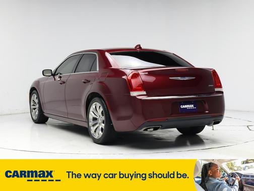 2019 Chrysler 300 Touring L