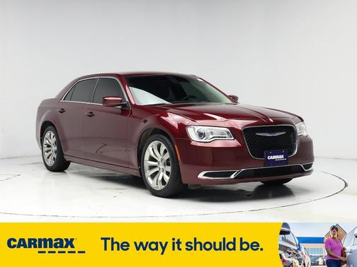 2019 Chrysler 300 Touring L