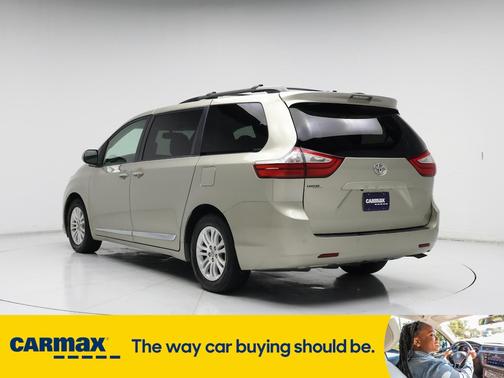 2017 Toyota Sienna XLE