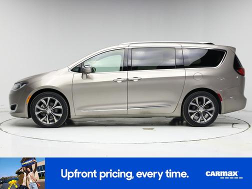Black 2018 Chrysler Pacifica Limited