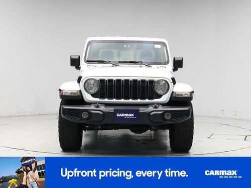 White 2025 Jeep Gladiator Nighthawk