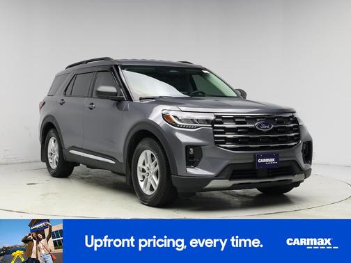 Gray 2025 Ford Explorer Active