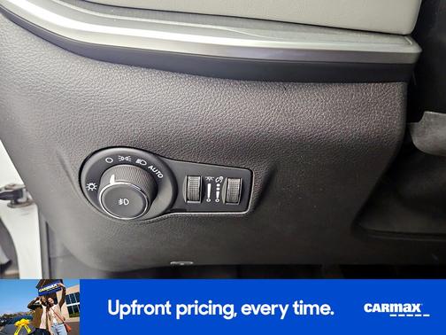 White 2025 Jeep Compass Limited