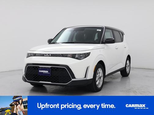 White 2023 Kia Soul S
