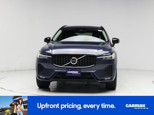2023 Volvo XC60 B5 Plus Dark Theme