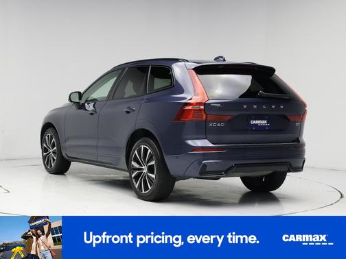 2023 Volvo XC60 B5 Plus Dark Theme