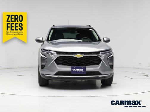 Gray 2025 Chevrolet Trax LT