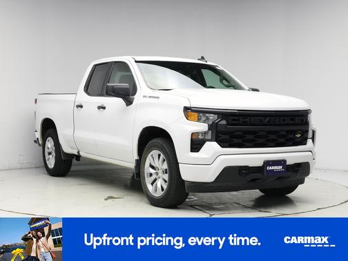White 2024 Chevrolet Silverado 1500 Custom