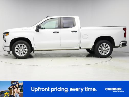 White 2024 Chevrolet Silverado 1500 Custom