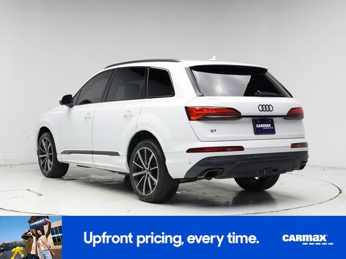 White 2025 Audi Q7 Premium Plus