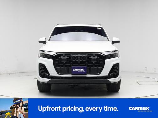 White 2025 Audi Q7 Premium Plus