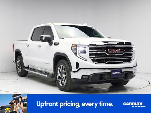 White 2024 GMC Sierra 1500 SLT