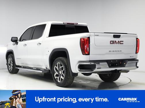 White 2024 GMC Sierra 1500 SLT