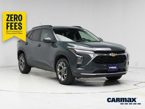 Gray 2025 Chevrolet Trax LT