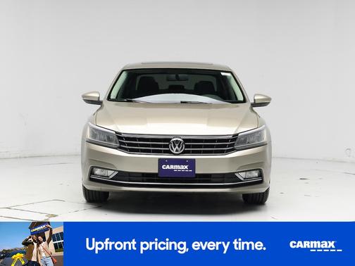 2016 Volkswagen Passat SE