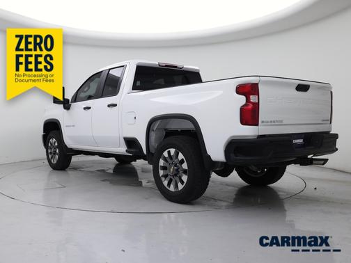 White 2026 Chevrolet Silverado 2500 Custom
