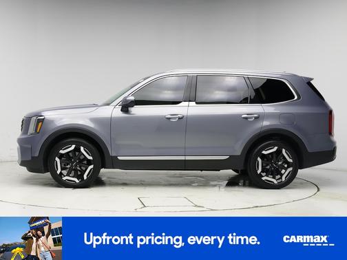 Silver 2025 Kia Telluride S