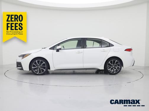White 2022 Toyota Corolla SE