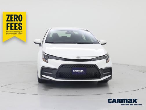 White 2022 Toyota Corolla SE