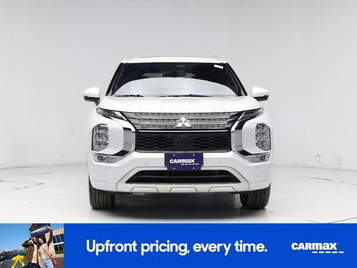 White 2022 Mitsubishi Outlander SEL