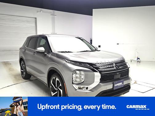 2022 Mitsubishi Outlander SE