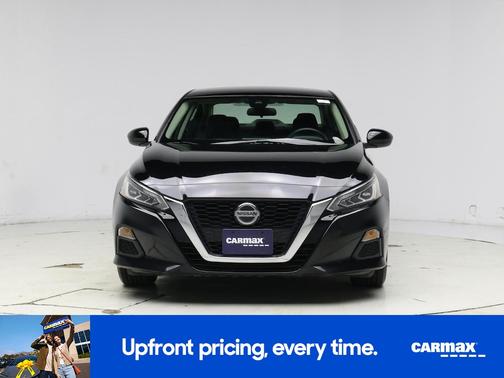 Black 2021 Nissan Altima SV
