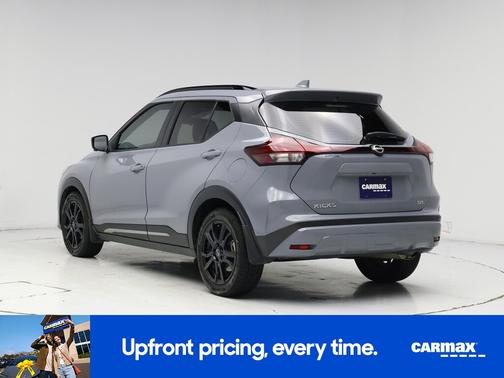 2022 Nissan Kicks SR