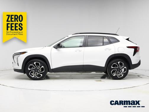 White 2025 Chevrolet Trax 2RS