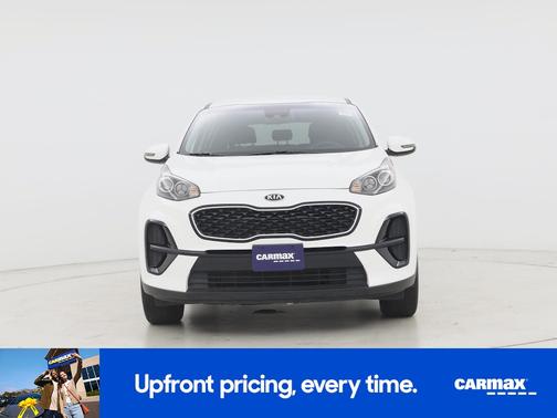 White 2021 Kia Sportage LX