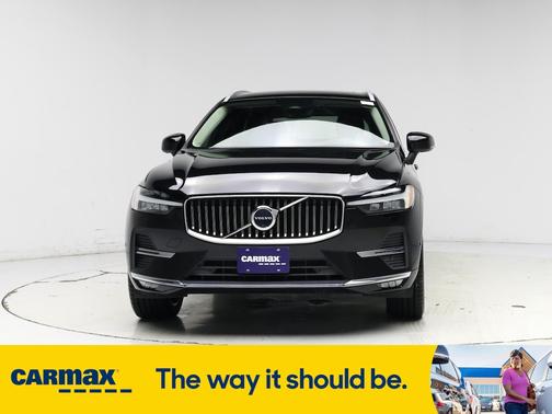 2022 Volvo XC60 B5 Inscription