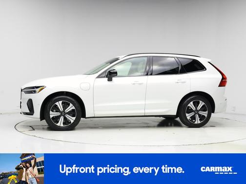 2024 Volvo XC60 Recharge Plug-In Hybrid T8 Plus Dark Theme