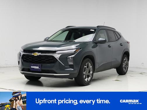 Gray 2025 Chevrolet Trax LT