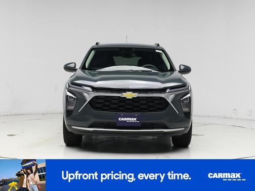 Gray 2025 Chevrolet Trax LT