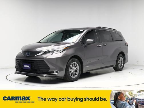 2021 Toyota Sienna XLE