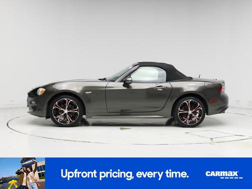 2017 FIAT 124 Spider Lusso