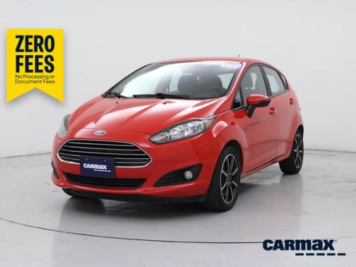 Red 2015 Ford Fiesta SE