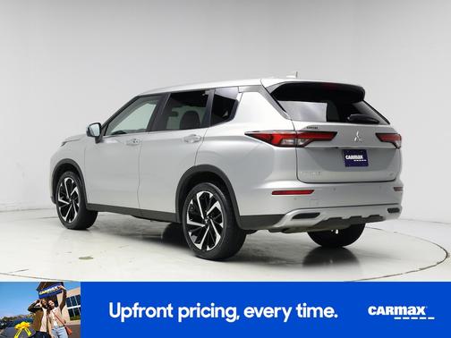 2022 Mitsubishi Outlander SE