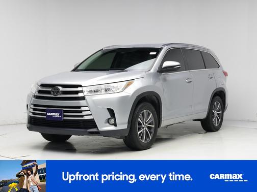Silver 2017 Toyota Highlander XLE
