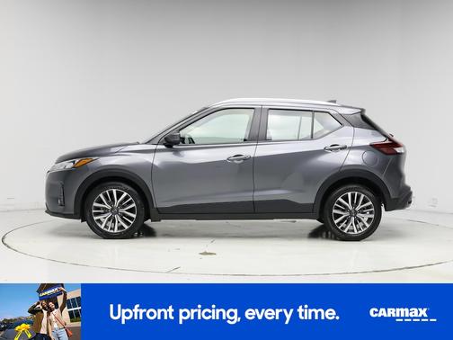 Gray 2024 Nissan Kicks SV
