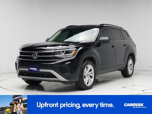 Black 2023 Volkswagen Atlas SE w/Tech