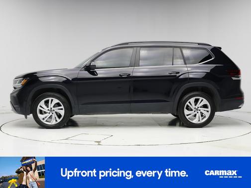Black 2023 Volkswagen Atlas SE w/Tech