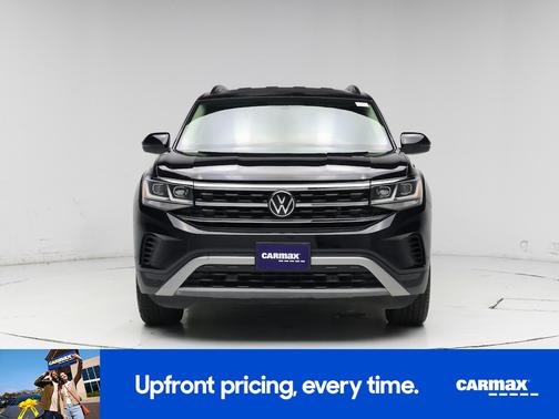 Black 2023 Volkswagen Atlas SE w/Tech