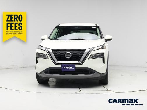 White 2021 Nissan Rogue SV