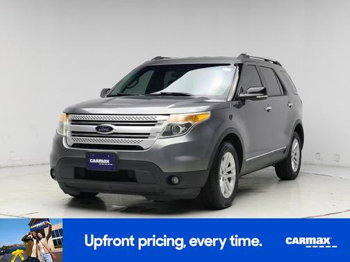 Gray 2014 Ford Explorer XLT