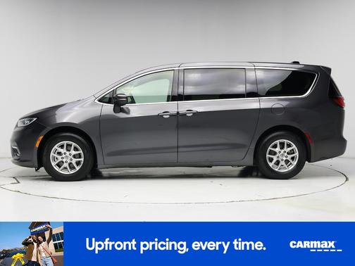 Gray 2023 Chrysler Pacifica Touring L