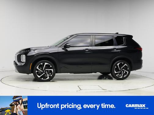 Black 2024 Mitsubishi Outlander SE