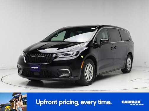 Black 2025 Chrysler Pacifica Select