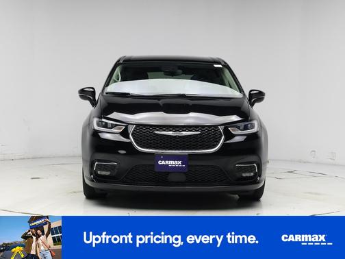 2024 Chrysler Pacifica Touring