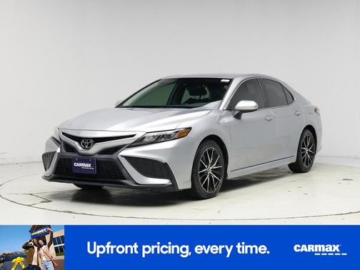 Silver 2021 Toyota Camry SE